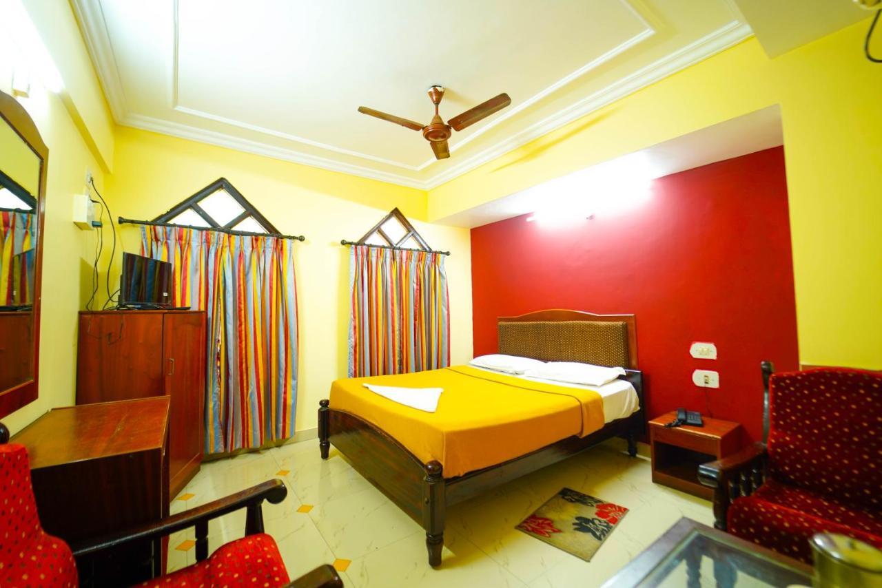 Amogha Residency Hotel Мисор Екстериор снимка